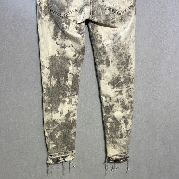 Zara Bleached Jeans - Picture 5 of 8